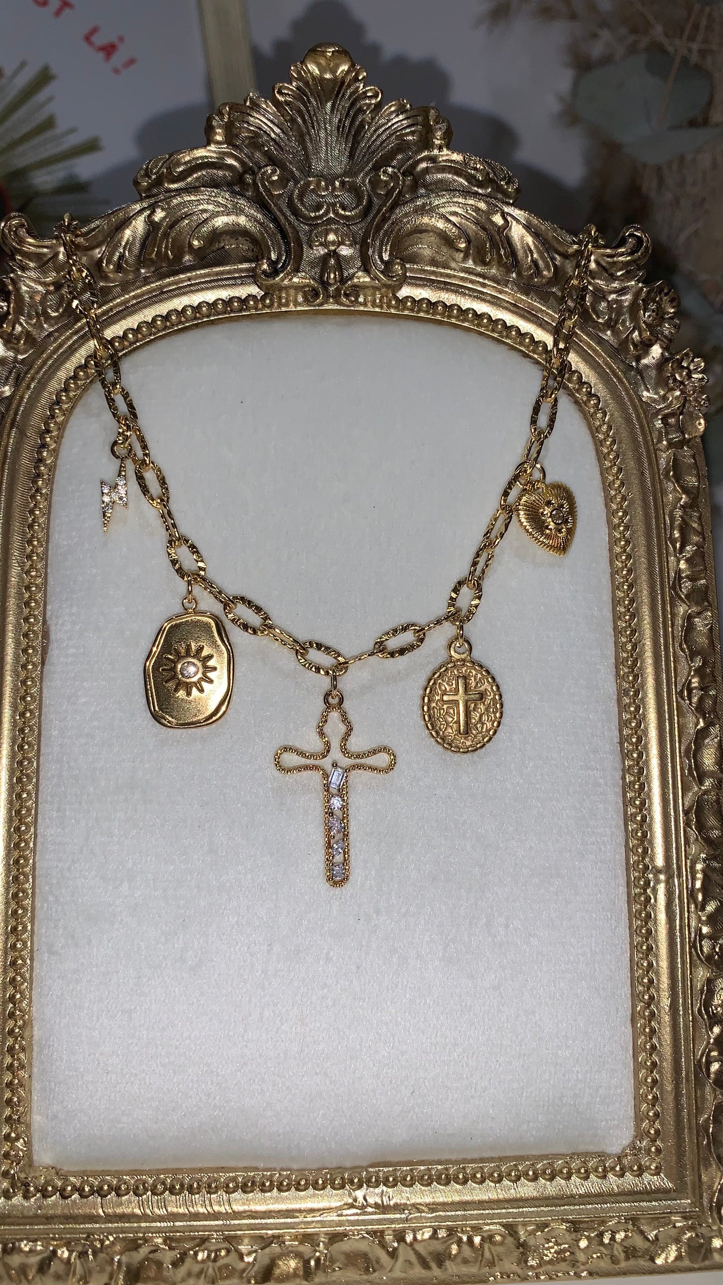 Collier croix élégance