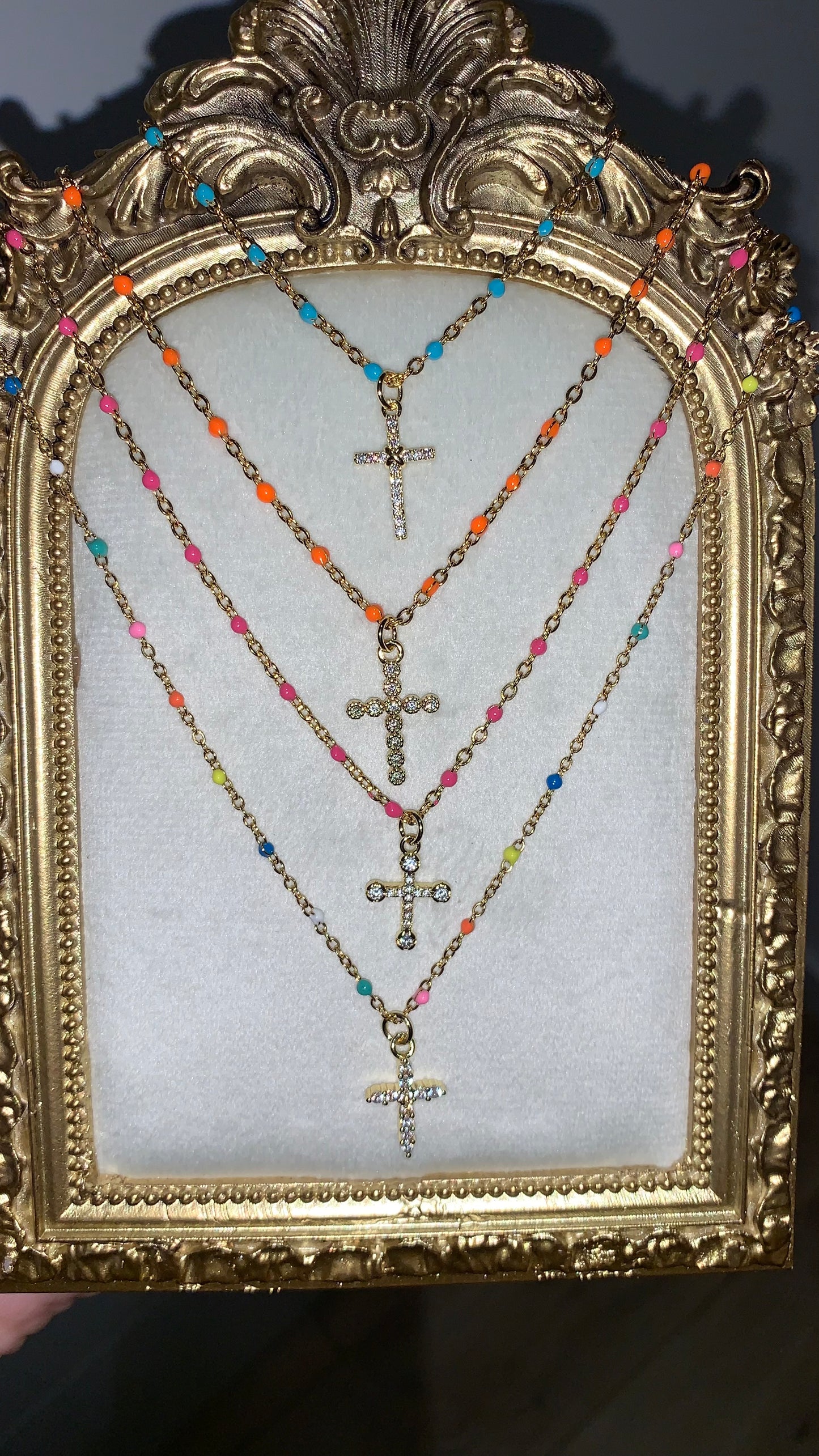 Collier épuré doré